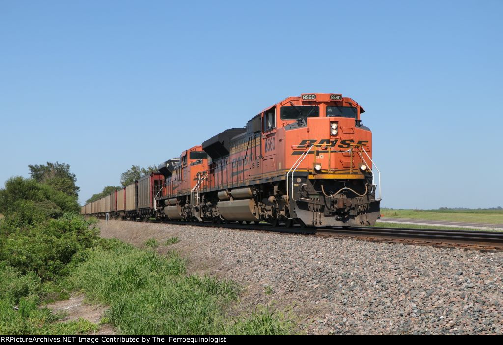 BNSF 8560 West